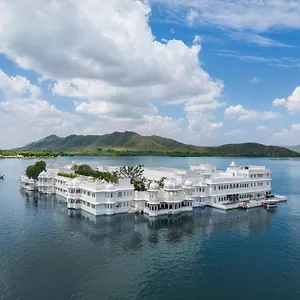 Udaipur hotels &amp; apartments, all accommodations in Udaipur